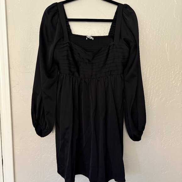 Abercrombie & Fitch Emerson Balloon Sleeve Satin Mini Black Dress Size Med NWOT - Picture 5 of 8